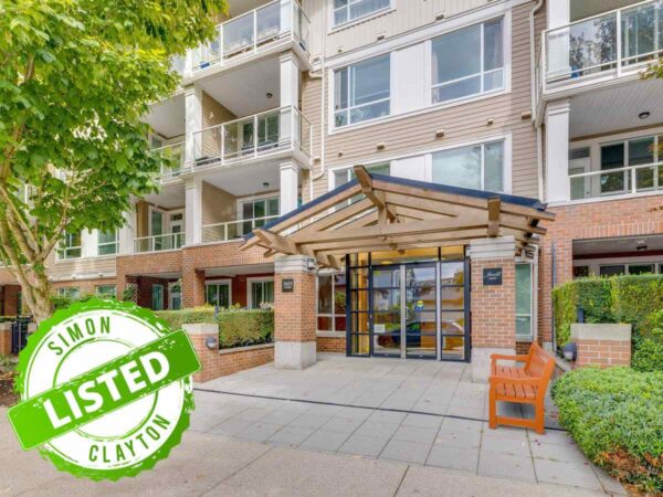 401 3651 FOSTER AVENUE, Vancouver | 708 sq. ft. Apartment | 1 bedroom + den | top floor | 1 dog or cat allowed | Collingwood East Vancouver |  Short walk to Skytrain | $639,000